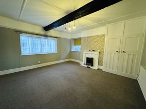 Dining - click for photo gallery